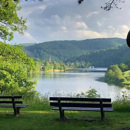 Urlaub In Der Eifel Direkt Am Rursee - Seeblick アパート
